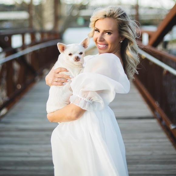 Meet your Posher, Lauren - Picture 14 of 15